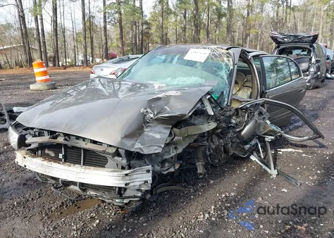 2002 Buick Lesabre Custom from USA, damaged, VIN 1G4HP54K52U233144